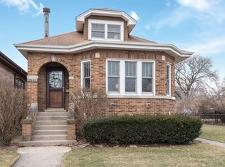 8530 Mansfield Ave, Morton Grove, IL 60053