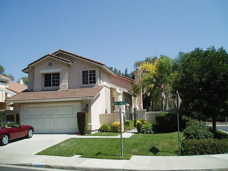 24592 Via Carissa — Photo 2