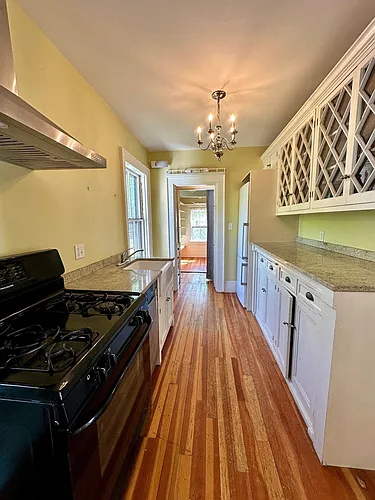 984 Chestnut St #2 Photo 1