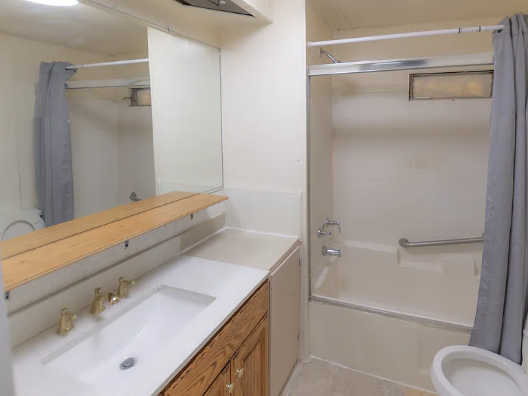 11398 Bartlett Ave #13 — Photo 9