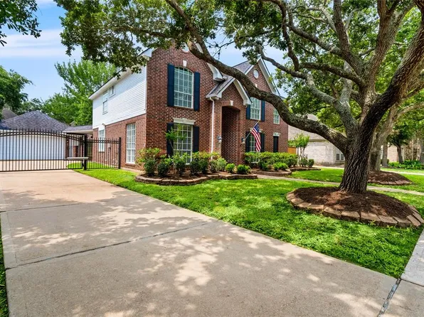 7310 Springdale Drive, Sugar Land, TX 77479