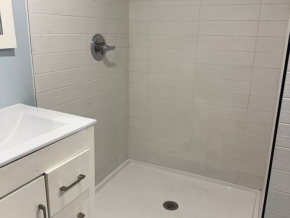 3rd image of 7637 NE 1st Ave #1