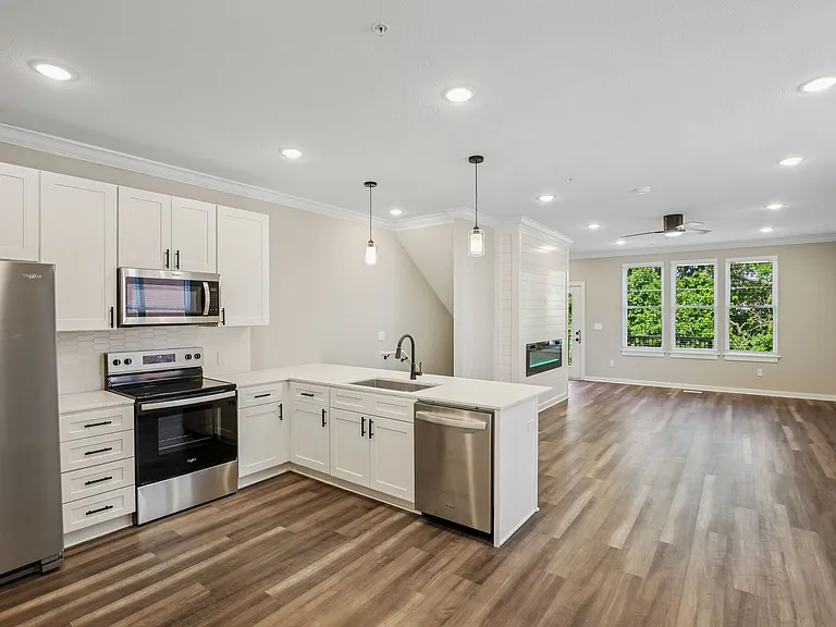 Greenwood Townhomes — Photo 85