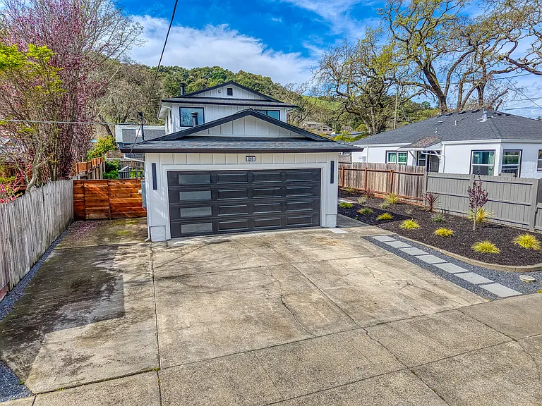 295 Foothill Blvd — Photo 53
