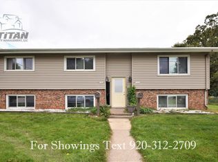 1940 Crane St #2, Oshkosh, WI 54901