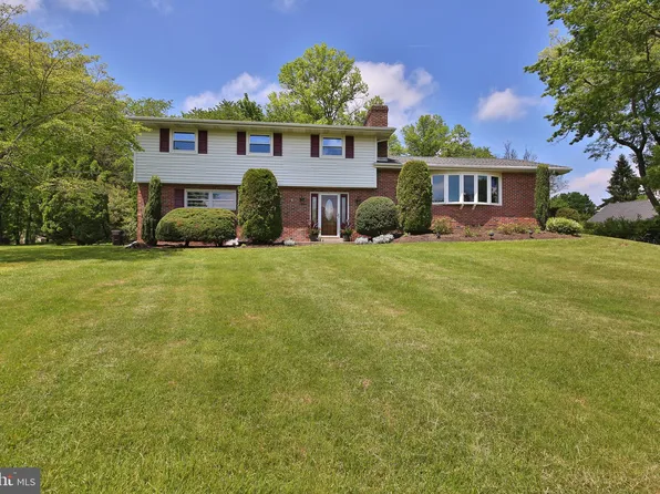 3867 Forest Dr, Doylestown, PA 18902
