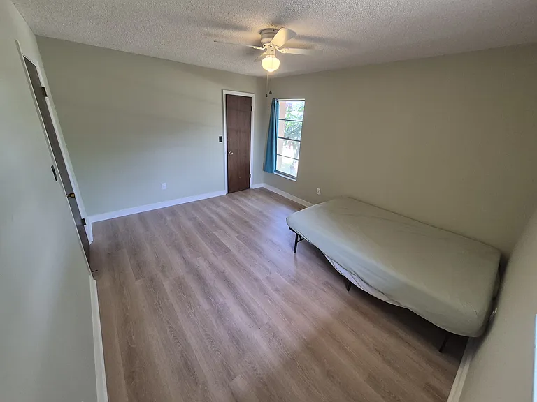 6319 Cambridge Dr — Photo 10