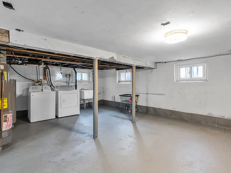 181 Jacoby St #2 — Photo 35