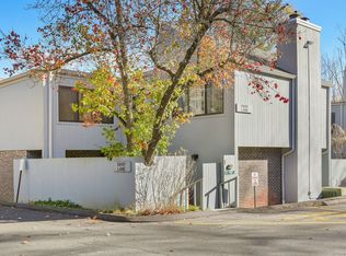 1 Daisy Ln #1, Ridgefield, CT 06877