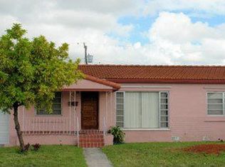285 W 55th St, Hialeah, FL 33012