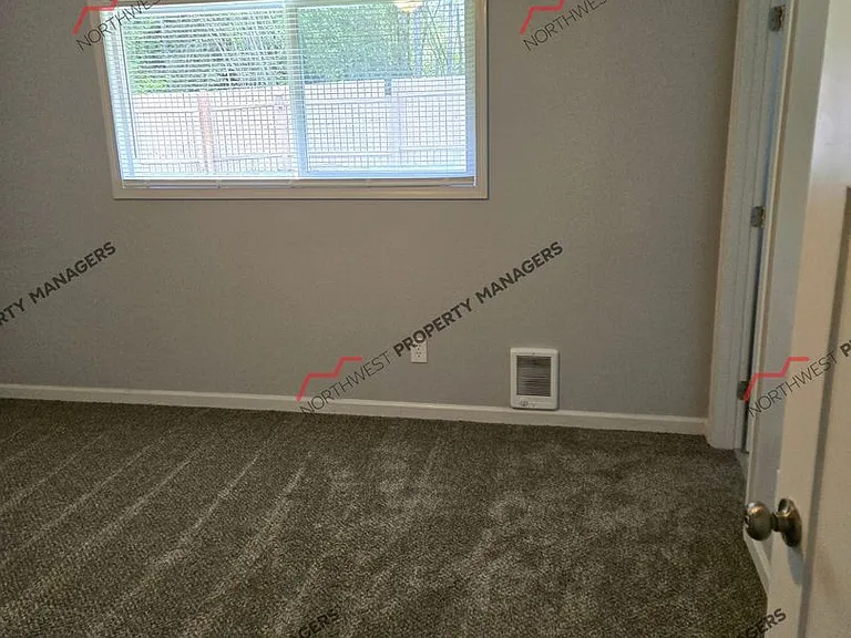 212 Galaxie Rd — Photo 17
