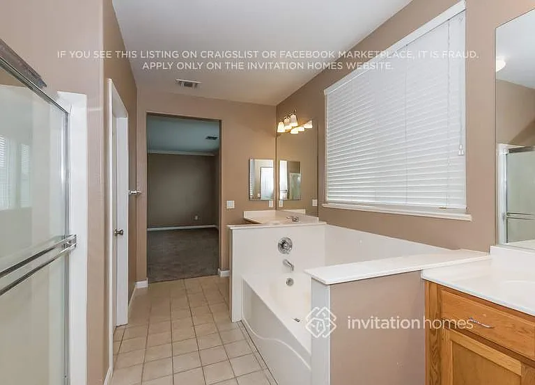 1764 Dover Cir — Photo 13