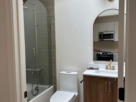 5th image of 1257 E Hillcrest Dr #C