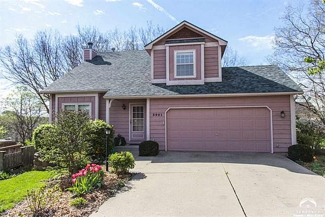 3901 W 10th Pl Lawrence, KS listing photo #1