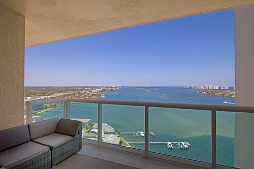 2650 Lake Shore Dr #2203 Photo 1