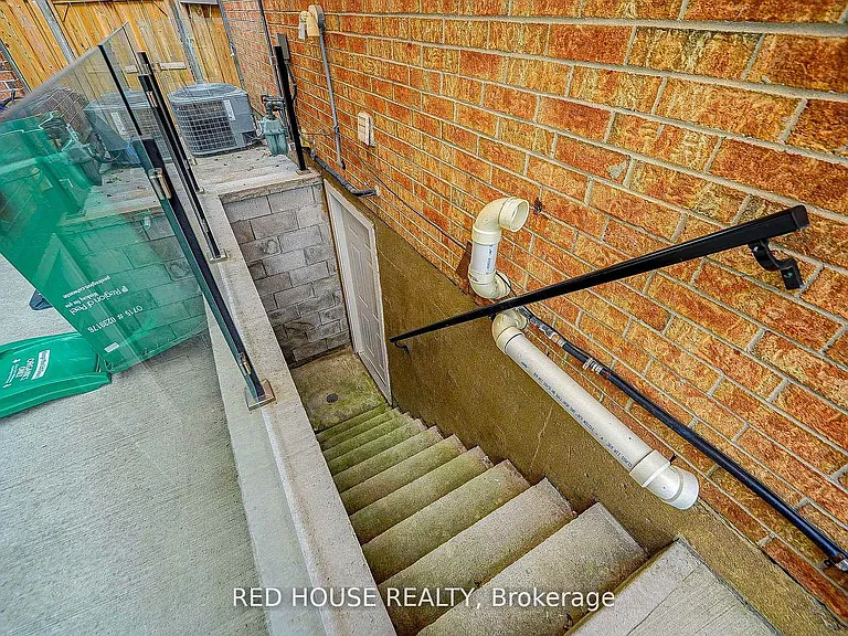 4450 Mayflower Dr #BASEMENT — Photo 16