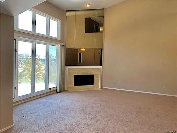 3rd image of 4218 Breckenridge Dr #1
