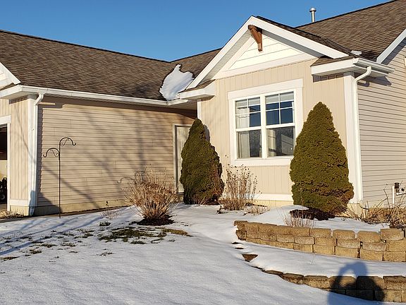 2nd image of 680 Country Ln