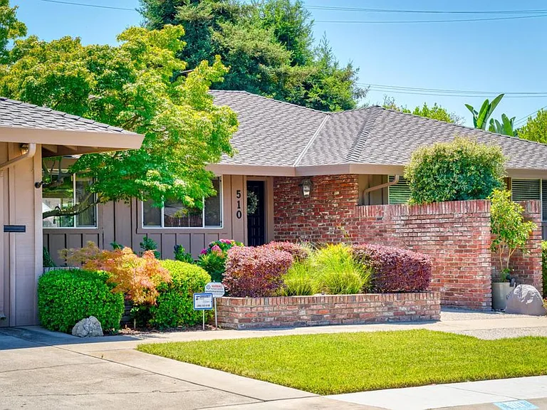 510 Northgate Dr — Photo 8