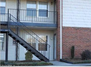 208 Northpoint Ave, High Pt, NC 27262