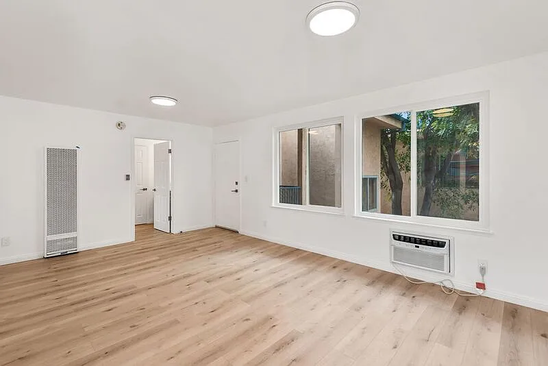 1 bed, 1.0 bath, $2,000 — Photo 4