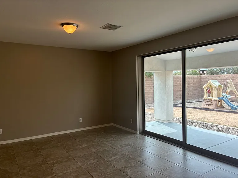 10124 E Tamery Ave — Photo 11