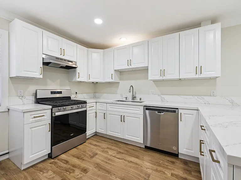 2106 Crenshaw Blvd — Photo 19