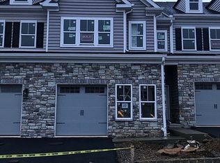 102 Trotters Ct, Newtown Square, PA 19073
