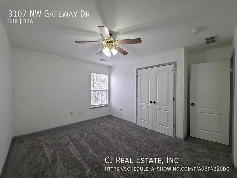 3107 NW Gateway Dr — Photo 8
