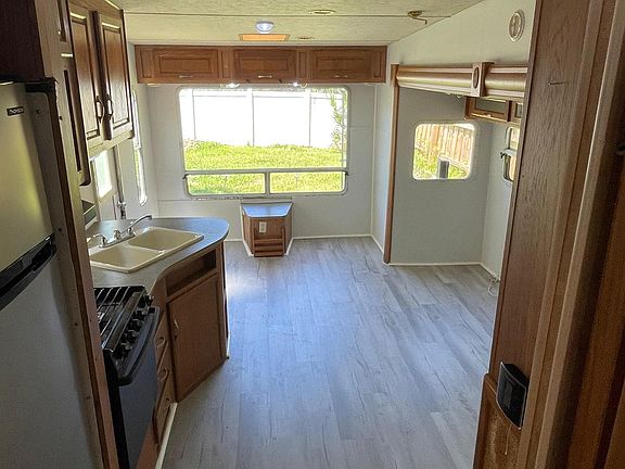 4th image of 1045 Hickory Ln #9
