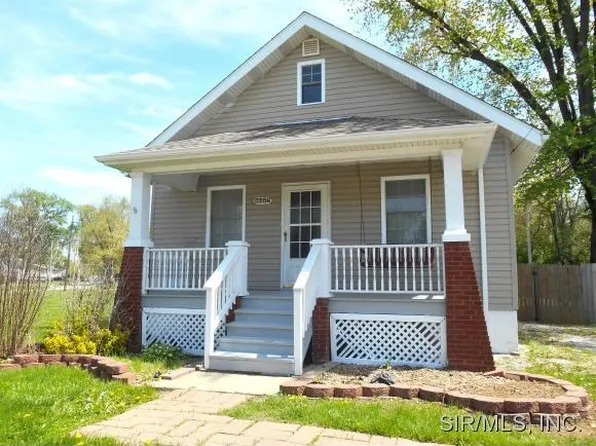 5208 Nameoki Rd, Granite City, IL 62040