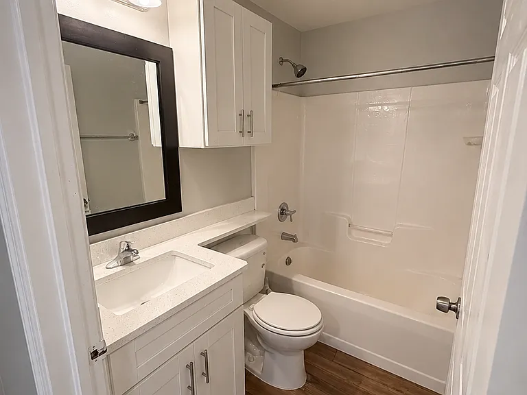 4755 Leonard Blvd S — Photo 7