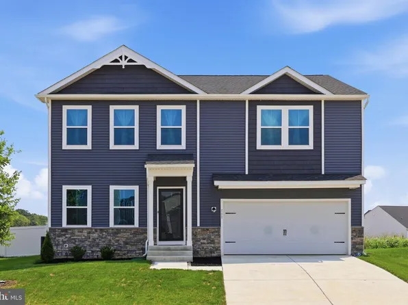 111 Salute Cir, Martinsburg, WV 25405