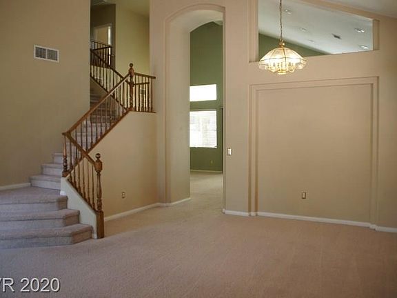 4th image of 281 Tayman Park Ave