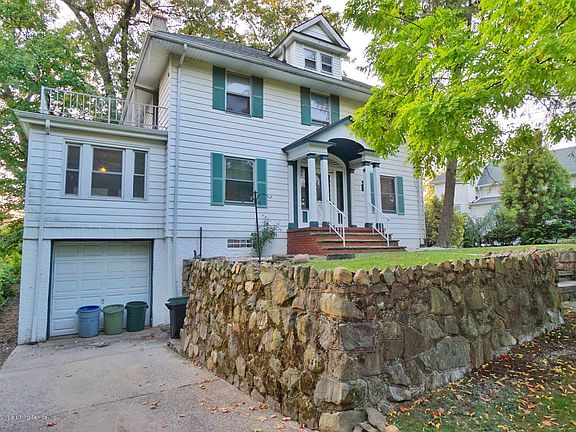 4th image of 82 Cleveland Ave