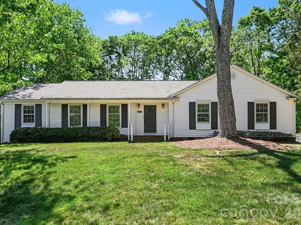 6510 Windyrush Rd, Charlotte, NC 28226