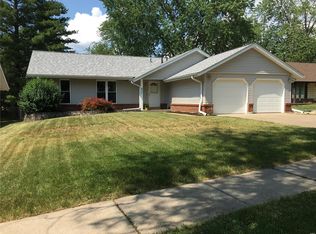 437 Madrina Ct, Ballwin, MO