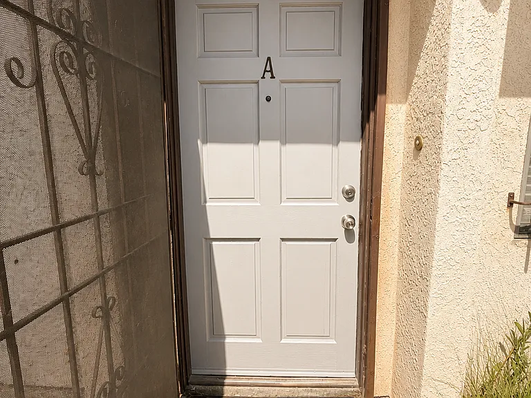 W Ramona Rd — Photo 3