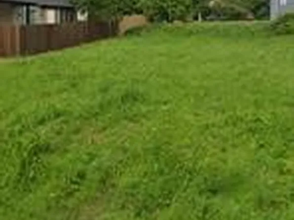 1706 Stuart St, Greenville, TX 75401