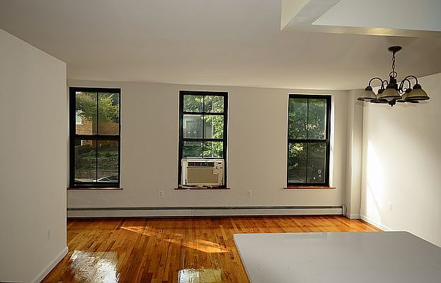 1st image of 155 S Oxford St #2