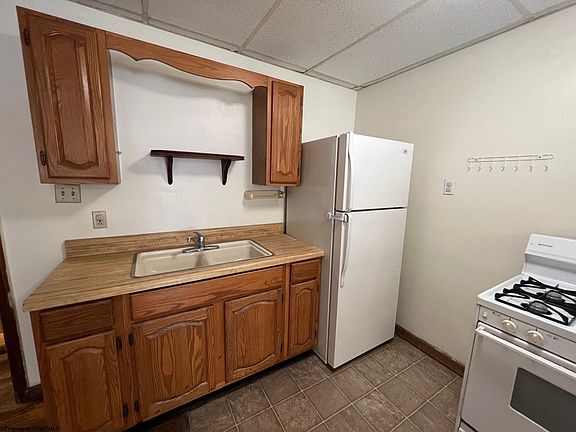 5th image of 33 Wilson St #4