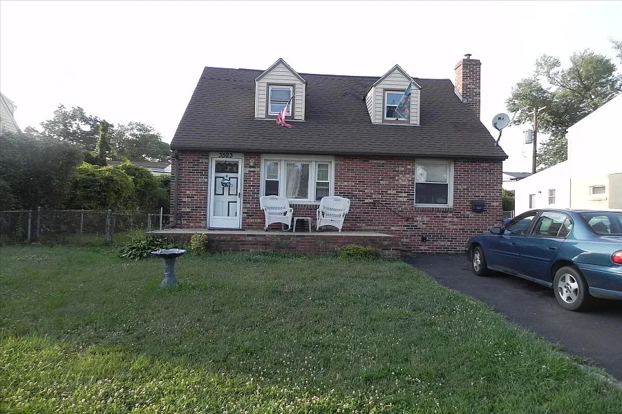 3523 Dixon Ave photo 1
