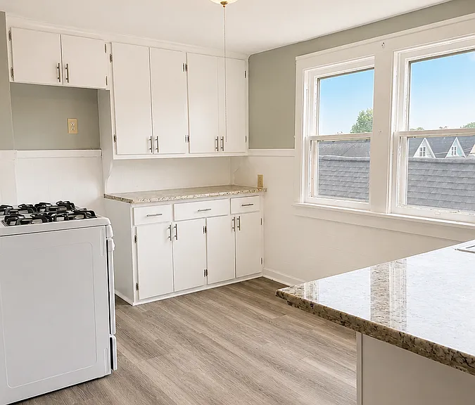 172 Roesch Ave #3 — Photo 3