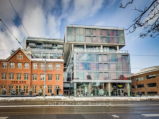 560 King St W #526