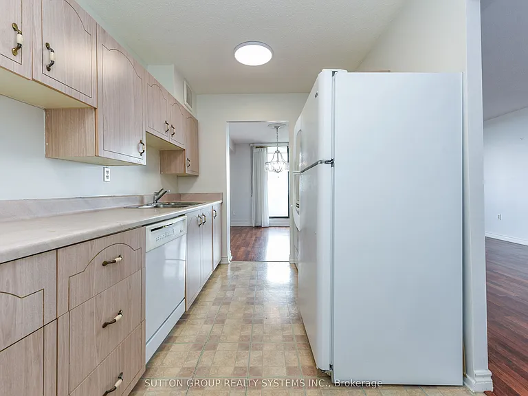 2055 Upper Middle Rd #705 — Photo 19