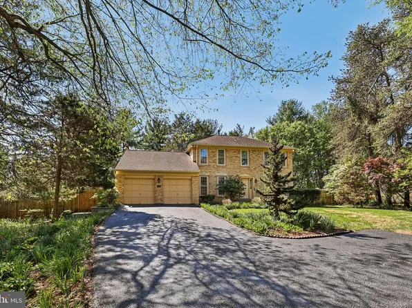 1102 Bettstrail Way, Rockville, MD 20854