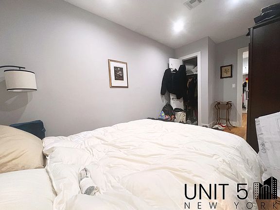5th image of 971A Lafayette Ave #2R