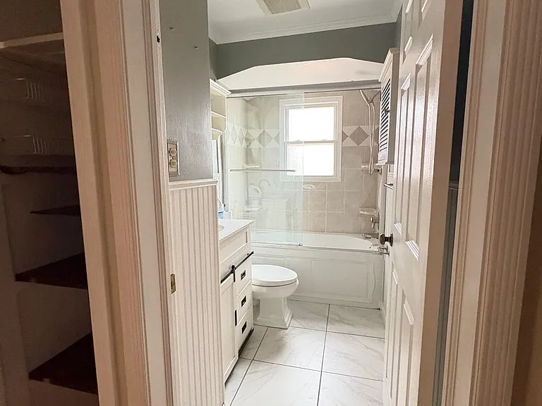 2625 Walnut St — Photo 11