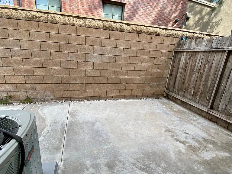 Villas at Orange — Photo 13