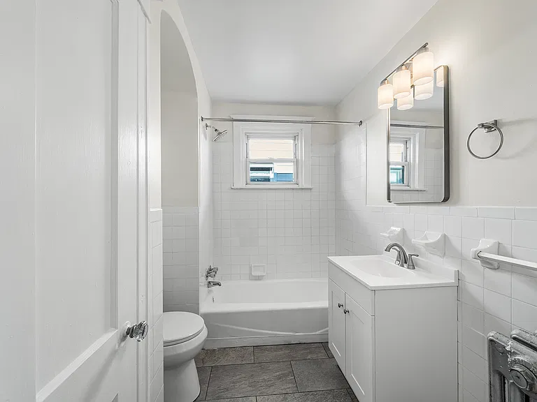 5748 Dunlap St — Photo 22